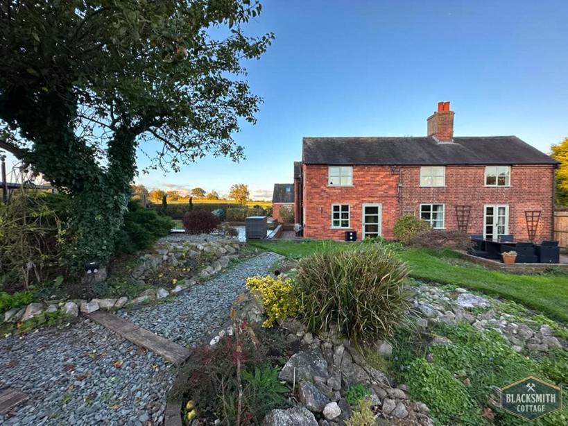 6Br Luxury Cottage, Hot Tubs, Hoar Cross, Staffordshire Newborough  Exteriör bild