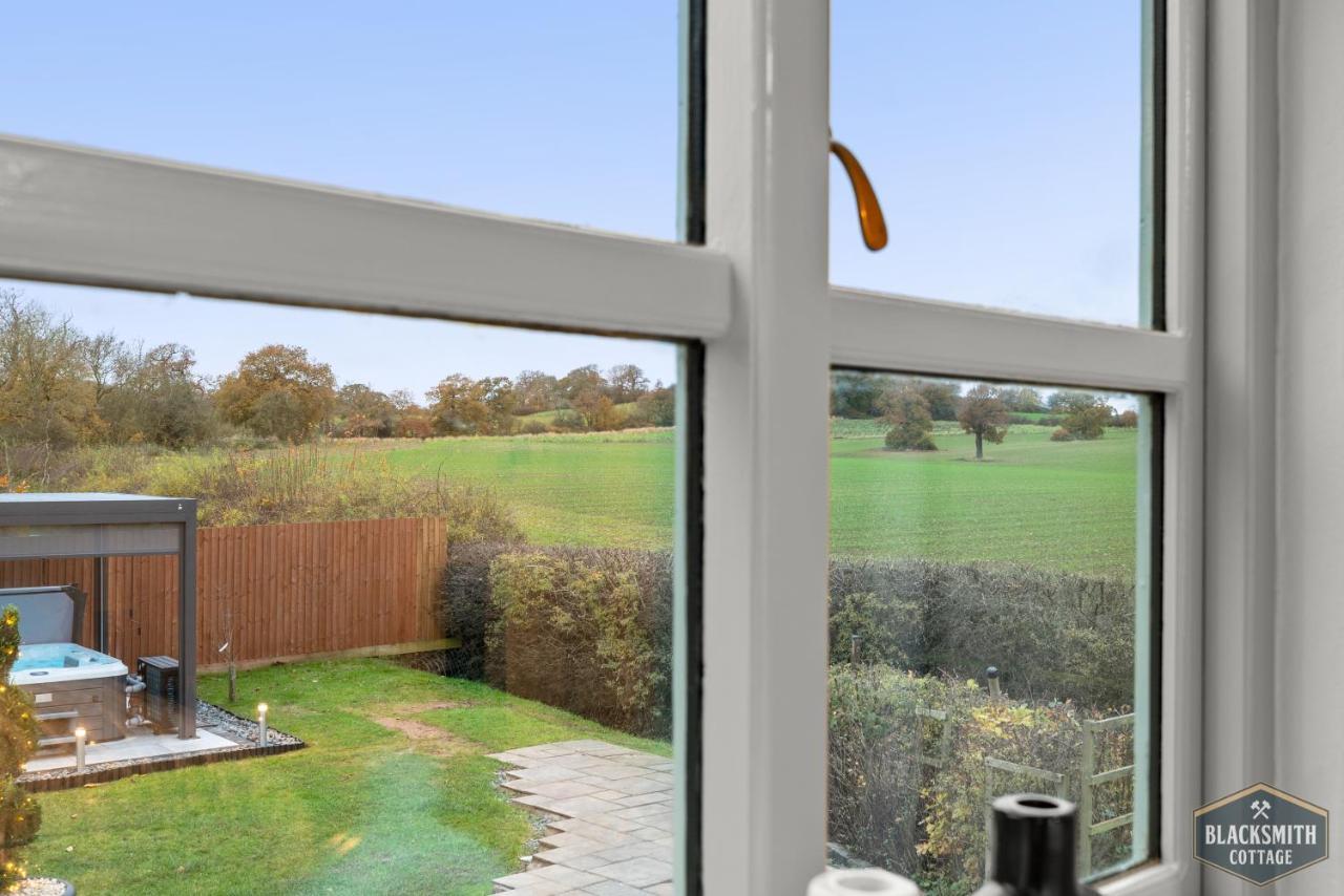 6Br Luxury Cottage, Hot Tubs, Hoar Cross, Staffordshire Newborough  Exteriör bild