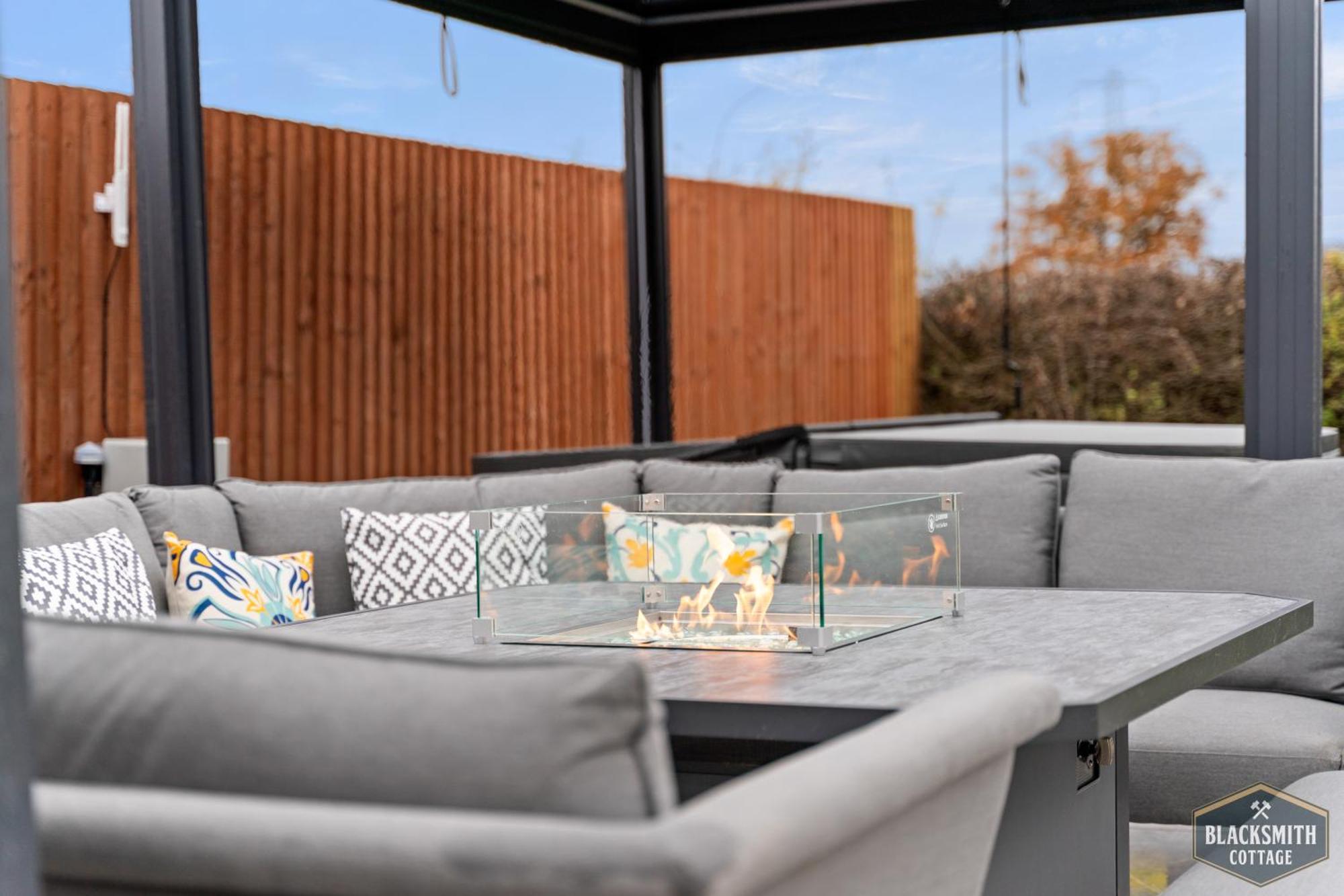 6Br Luxury Cottage, Hot Tubs, Hoar Cross, Staffordshire Newborough  Exteriör bild